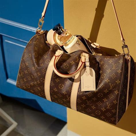 do louis vuitton bags come with plastic on handles|How to Spot a fake Louis Vuitton Bag .